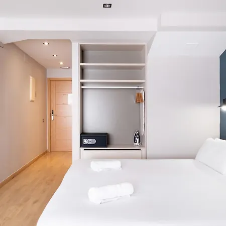 Ainb Sagrada Familia Apartments-2